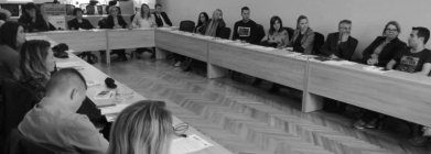 okrugli-stol-ukljucivanje-mladih-u-proces-integracije-izbjeglica-i-migranata