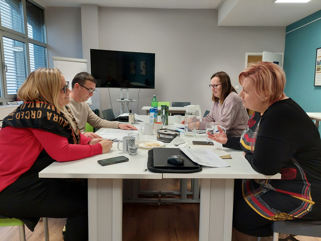 zapocela-provedba-skolskog-volonterskog-kompas-a