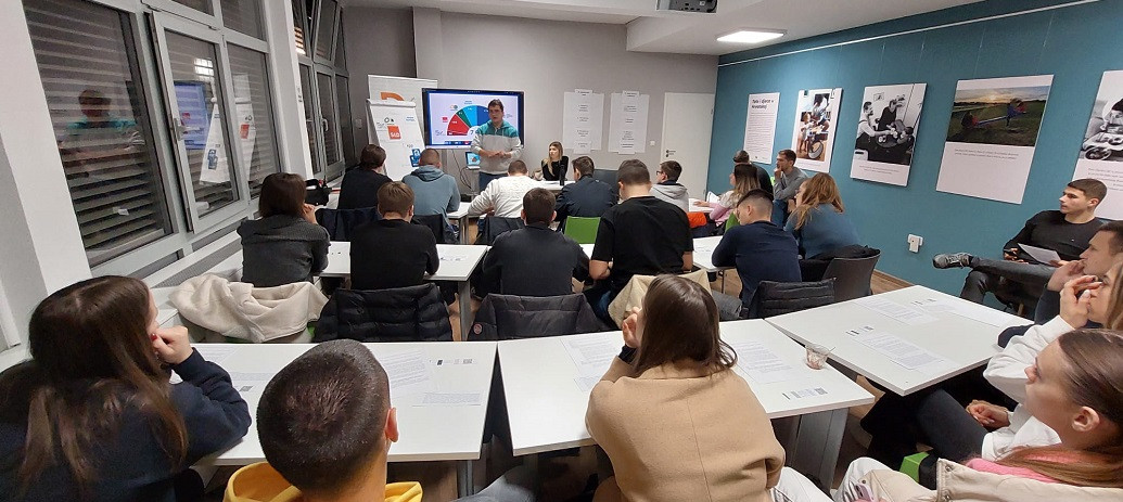 simulacija-rada-europskog-parlamenta-u-drustvenom-ateljeu